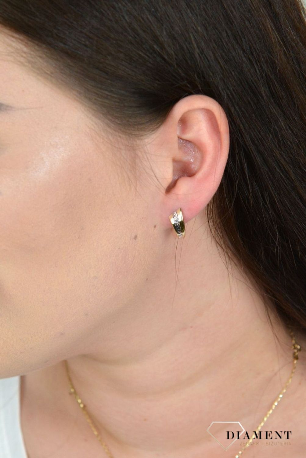 Złote kolczyki na prezent z białym złotem przez środek KL 7368.jpg